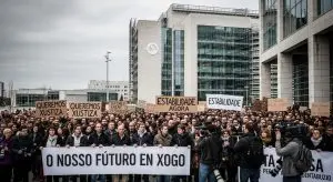 Miles de interinos gallegos pendientes de la sentencia europea: ¿cómo afectará a