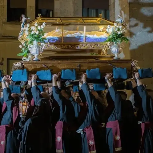 Las imágenes de Ignacio Cerviño, eje central del Viernes Santo en Cangas