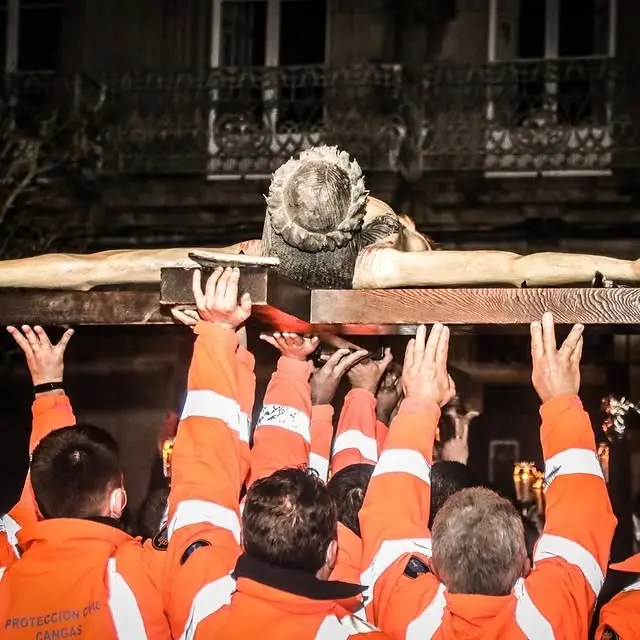 Las imágenes de Ignacio Cerviño, eje central del Viernes Santo en Cangas