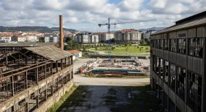 Vigo debate su futuro urbano en los solares de su pasado industrial