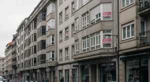 Pisos turísticos en Galicia: ¿avance económico o amenaza para el equilibrio soci