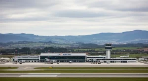 Alvedro: la resiliencia de un aeropuerto regional ante el reto de los desvíos