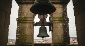 El arte perdido de las campanas revive en la A Coruña contemporánea