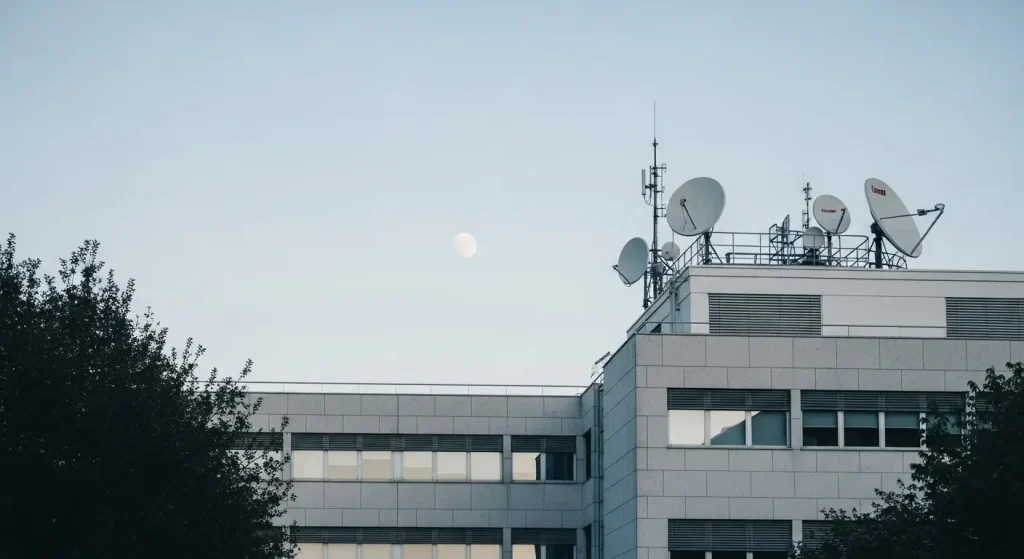 Galicia, ventana tecnológica al espacio: la contribución universitaria en el ret