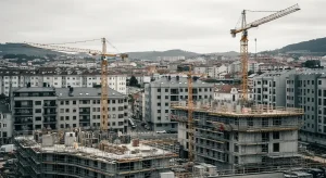 El reto del suelo urbano en Galicia: ¿puede frenarse el alza de precios de la vi