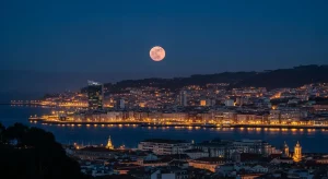 Vigo bajo la luna rosa: tradición, ciencia y un instante compartido