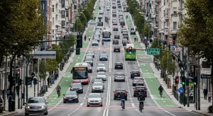 ¿Vigo contra o reloxo? Os novos ritmos da avenida de Madrid
