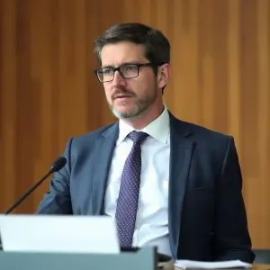 Fallece Antón Louro, exdiputado y exdelegado en Galicia