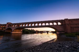 Ourense atrapada entre o encanto patrimonial e o risco de ser só cidade de paso