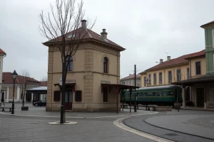 El tren de la eterna espera: así sobrevive el Ferrocarril de Vía Estrecha entre